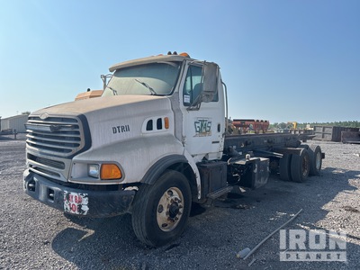 2003 Sterling L9500 6x4 Camión rodante (Inoperable)