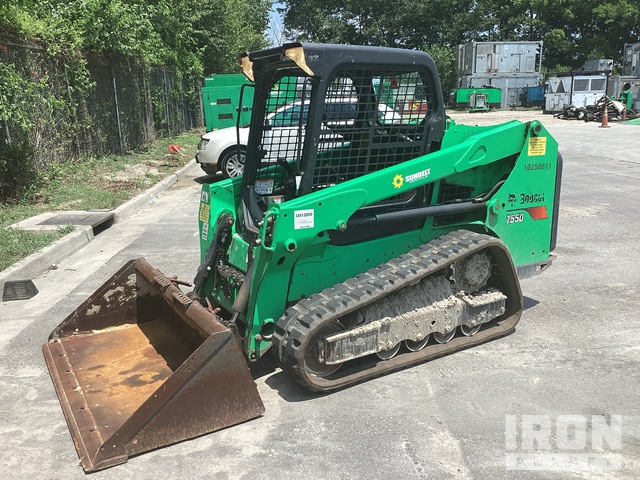 MINI CARGADOR SOBRE ORUGAS 2020 BOBCAT T550