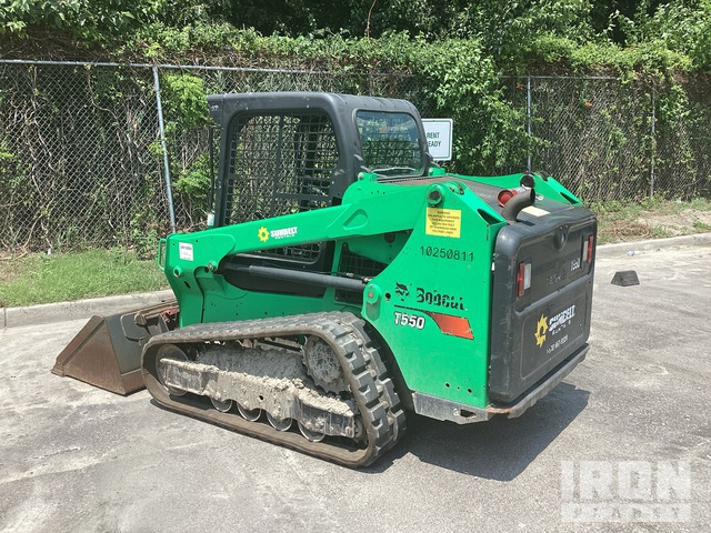 MINI CARGADOR SOBRE ORUGAS 2020 BOBCAT T550