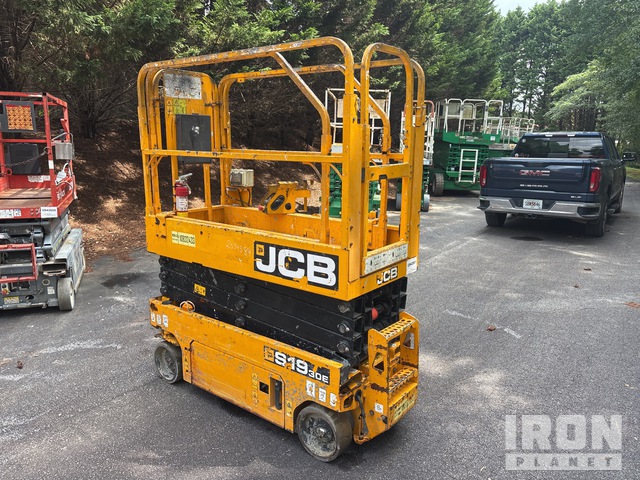 ELEVADOR TIJERA 2018 JCB S1930E