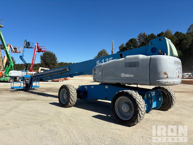 ELEVADOR TELESCóPICO 2015 GENIE 4WD S125