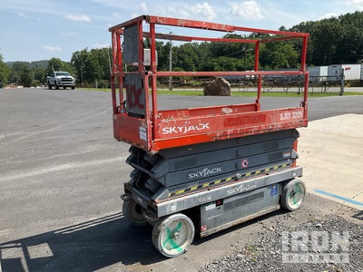 2014 Skyjack SJIII 3226 Electric Scissor Lift