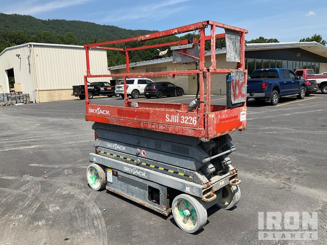 ELEVADOR TIJERA 2014 SKYJACK SJIII3226