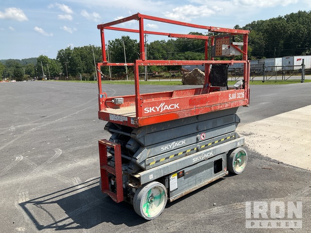 ELEVADOR TIJERA 2014 SKYJACK SJIII3226