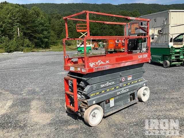 ELEVADOR TIJERA 2014 SKYJACK SJIII3226