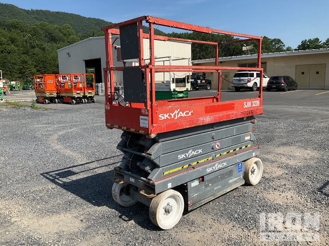 ELEVADOR TIJERA 2014 SKYJACK SJIII3226