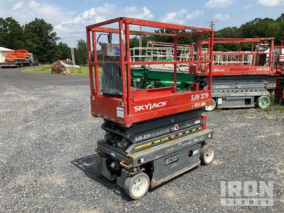 2013 Skyjack SJIII3219 Electric Scissor Lift