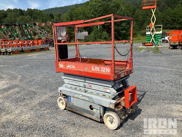 ELEVADOR TIJERA 2014 SKYJACK SJIII3219