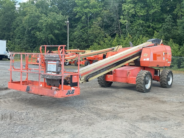 2012 JLG 600S