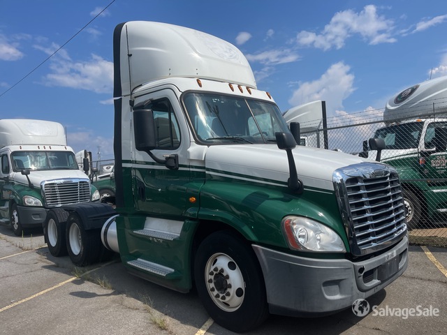 CAMIóN 2016 FREIGHTLINER