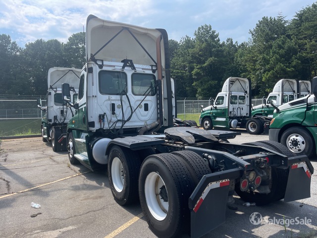 CAMIóN 2016 FREIGHTLINER