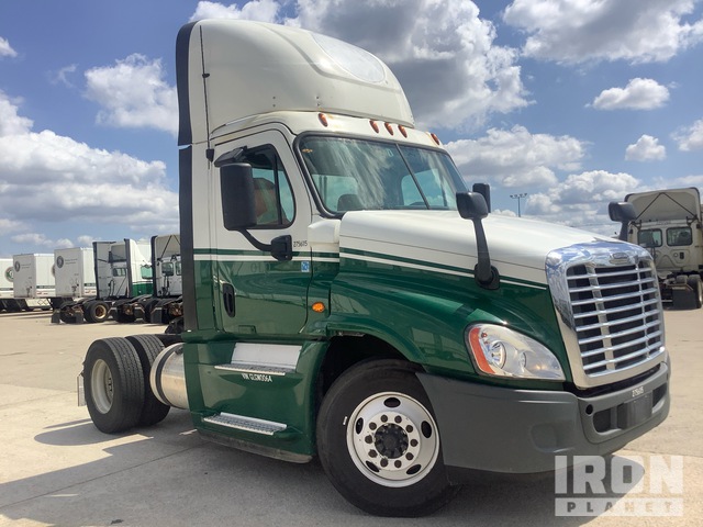 CAMIóN 2016 FREIGHTLINER