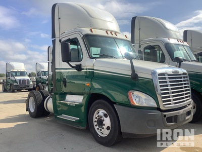 2016 Freightliner Cascadia 125 4x2 S/A Day Cab Truck Tractor (Inoperable)