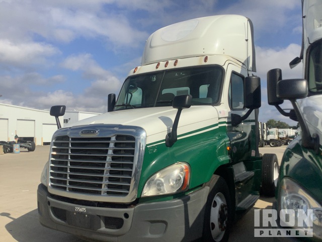 CAMIóN 2016 FREIGHTLINER