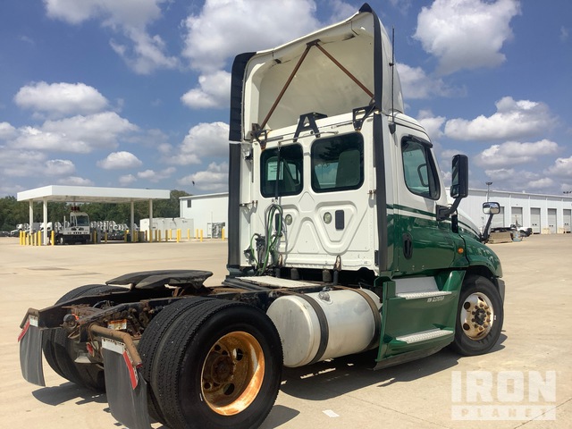 CAMIóN 2016 FREIGHTLINER