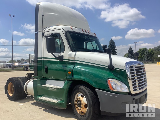 CAMIóN 2016 FREIGHTLINER
