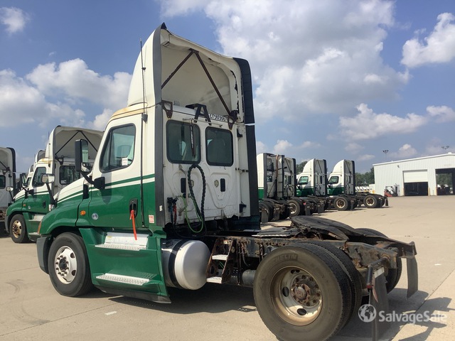 CAMIóN 2016 FREIGHTLINER