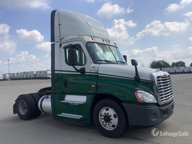 CAMIóN 2016 FREIGHTLINER
