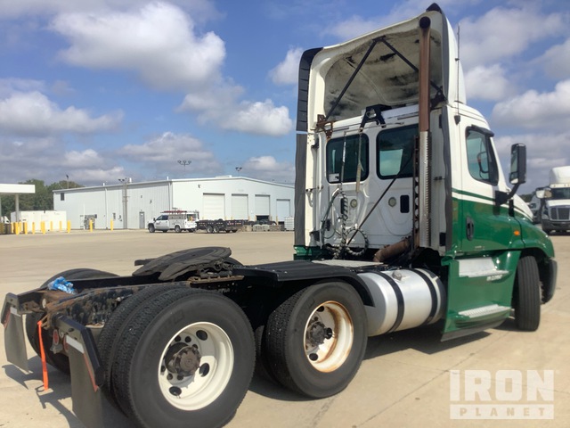 CAMIóN 2016 FREIGHTLINER