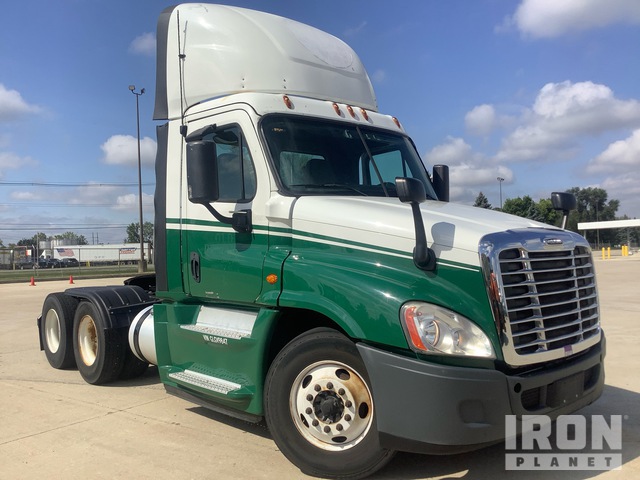 CAMIóN 2016 FREIGHTLINER