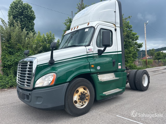 CAMIóN 2016 FREIGHTLINER