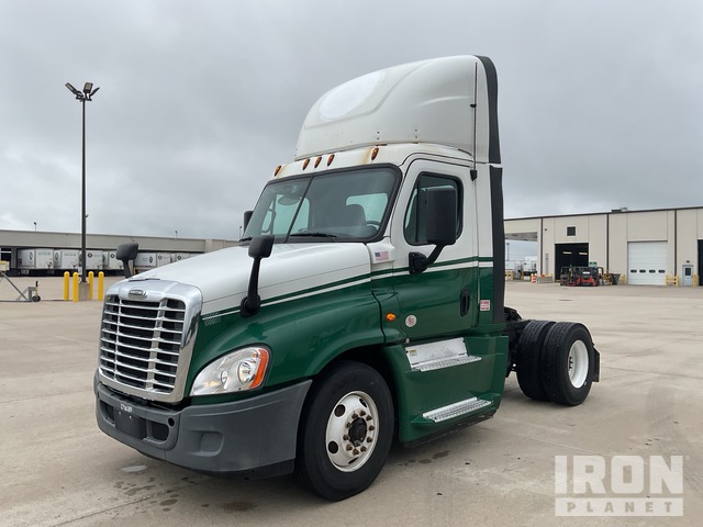 CAMIóN 2016 FREIGHTLINER