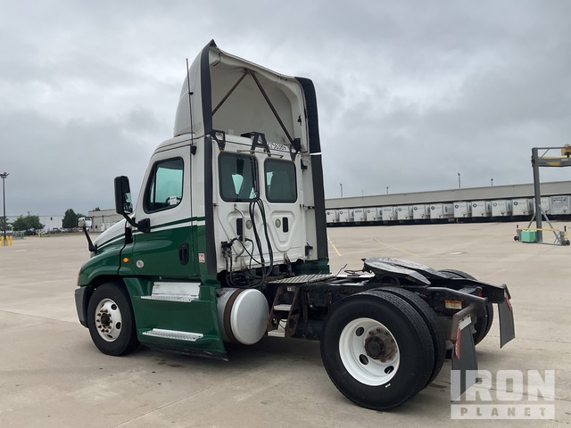 CAMIóN 2016 FREIGHTLINER