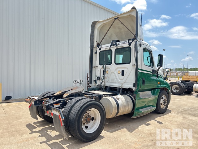 CAMIóN 2016 FREIGHTLINER