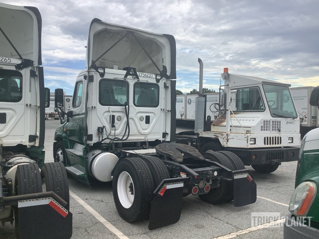 CAMIóN 2016 FREIGHTLINER