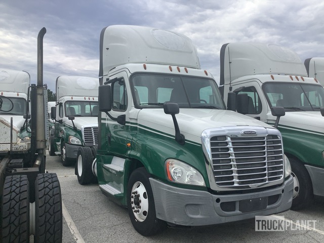 CAMIóN 2016 FREIGHTLINER