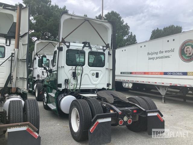 CAMIóN 2016 FREIGHTLINER
