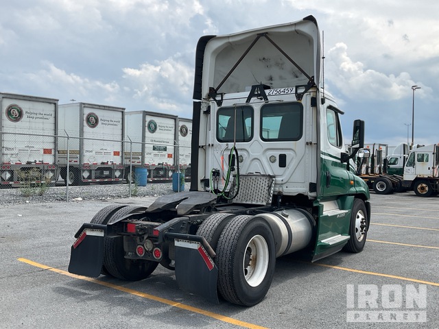 CAMIóN 2016 FREIGHTLINER