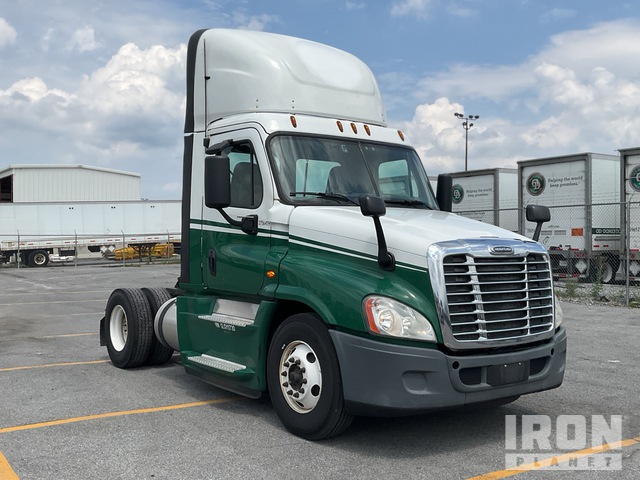 CAMIóN 2016 FREIGHTLINER