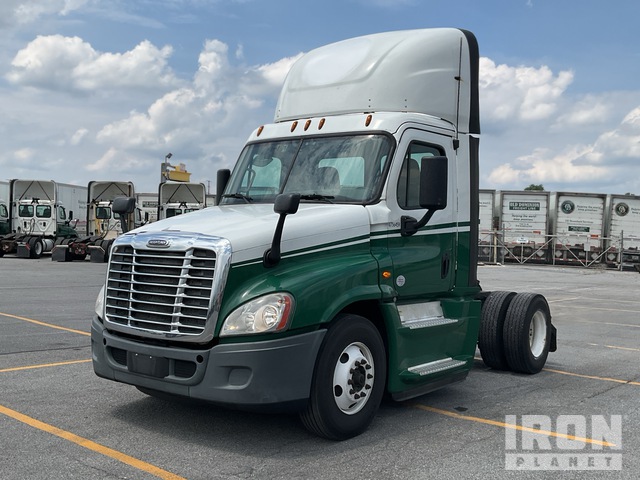 CAMIóN 2016 FREIGHTLINER