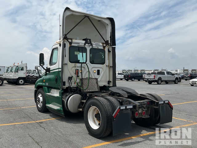 CAMIóN 2016 FREIGHTLINER
