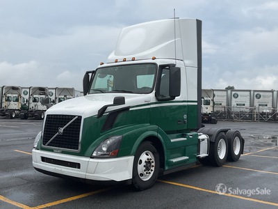 2016 Volvo VNL 6x4 T/A Day Cab Truck Tractor