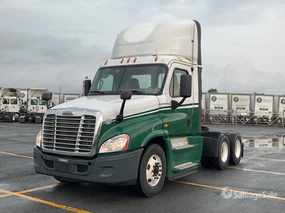 2016 Freightliner Cascadia 125 6x4 T/A Day Cab Truck Tractor