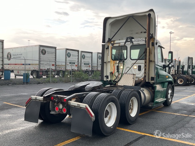 CAMIóN 2016 FREIGHTLINER