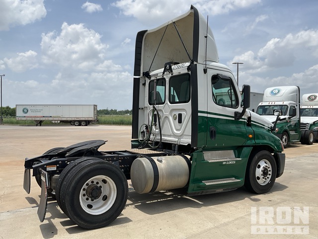 CAMIóN 2016 FREIGHTLINER