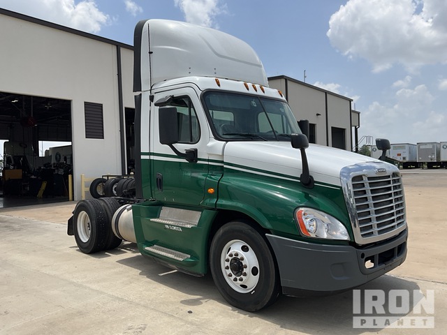 CAMIóN 2016 FREIGHTLINER
