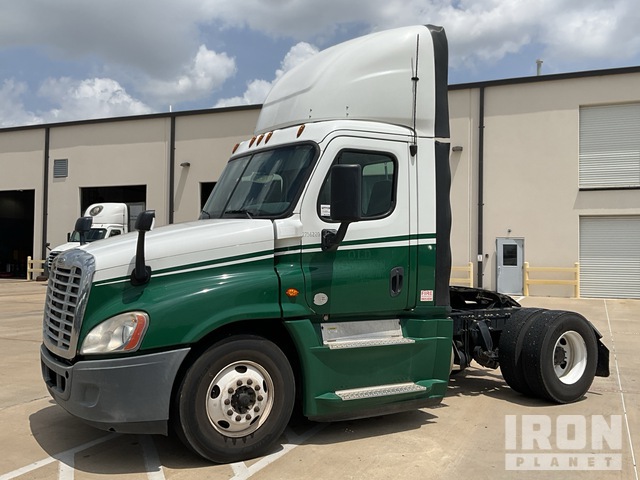 CAMIóN 2016 FREIGHTLINER
