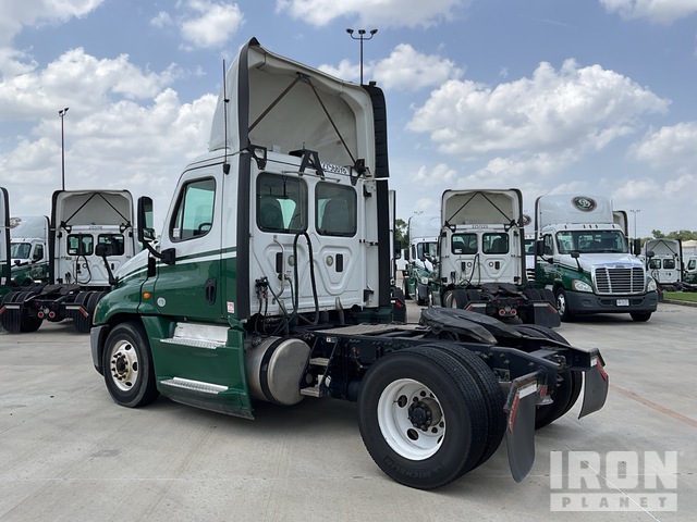 CAMIóN 2016 FREIGHTLINER