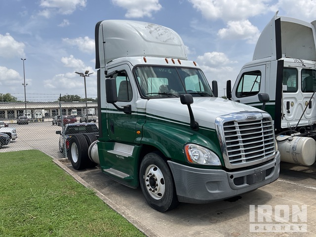 CAMIóN 2016 FREIGHTLINER