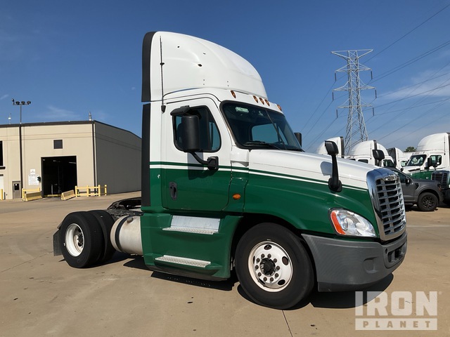 CAMIóN 2016 FREIGHTLINER