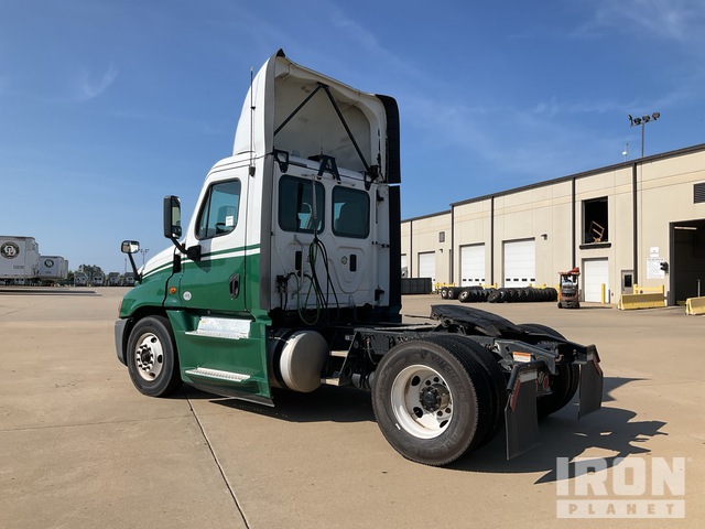 CAMIóN 2016 FREIGHTLINER