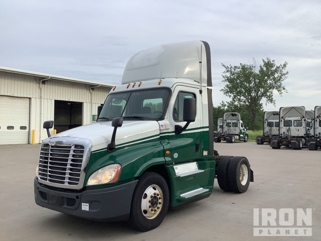 CAMIóN 2016 FREIGHTLINER