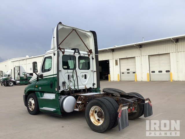 CAMIóN 2016 FREIGHTLINER