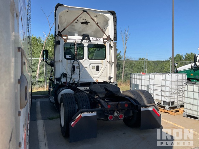 CAMIóN 2016 FREIGHTLINER
