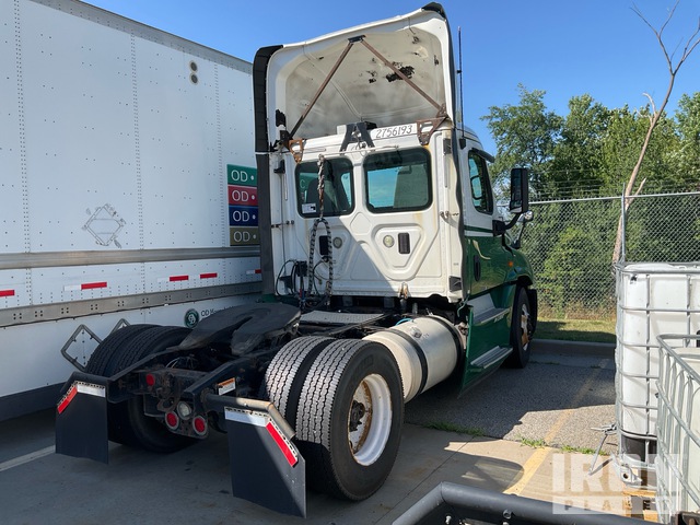 CAMIóN 2016 FREIGHTLINER