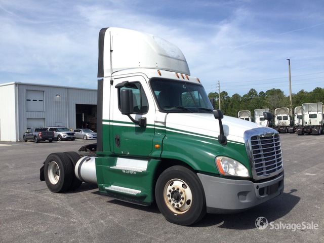 CAMIóN 2016 FREIGHTLINER